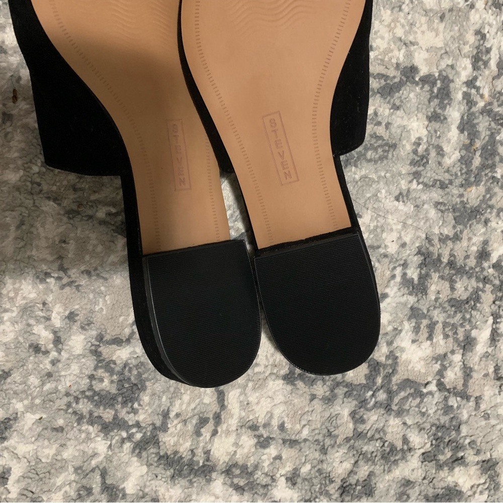 Steve Madden Lauryn Black Pointed-Toe Slip-On Mules - Picture 4 of 5